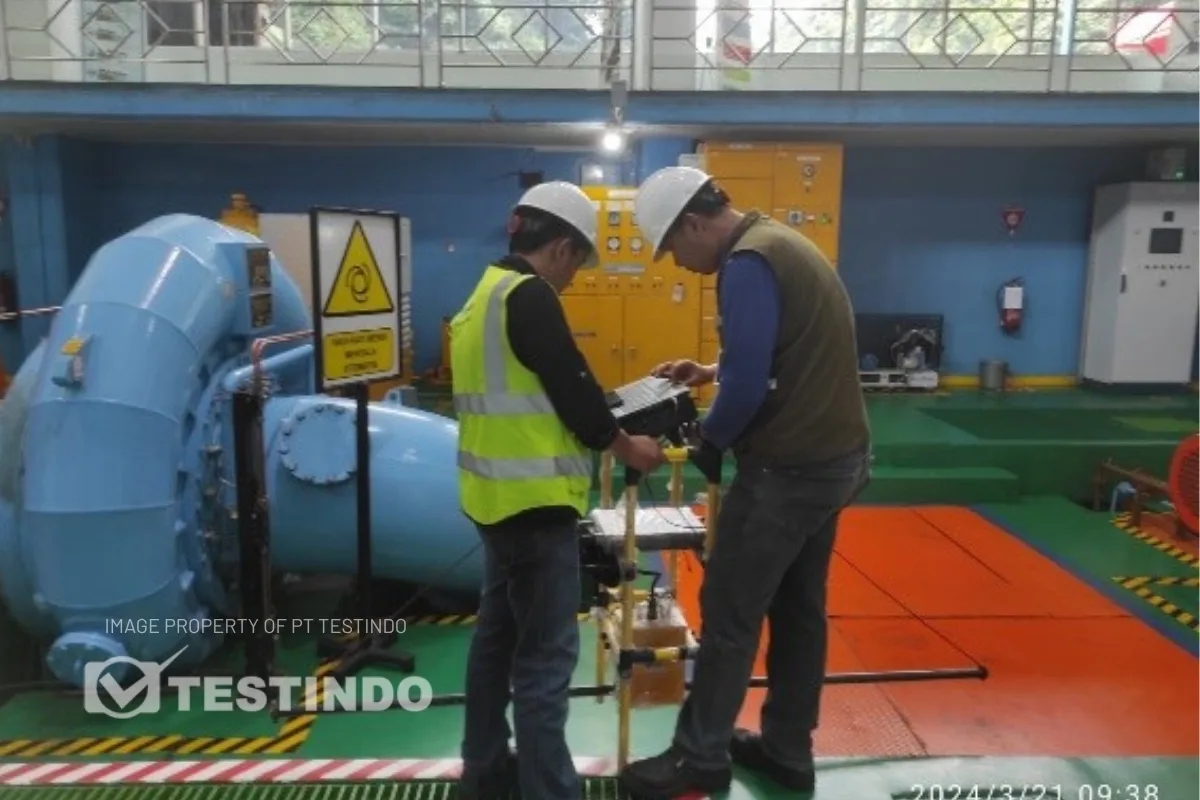 Georadar digunakan untuk melengkapi informasi bawah permukaan pada area assessment.